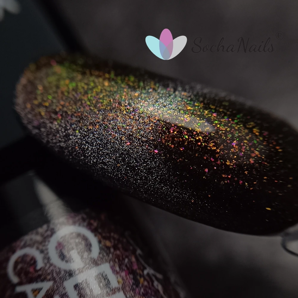 victoria-vynn-gel-polish-lakier-hybrydowy-cat-eye-aurora-shine-8-ml-354-kolor-na-wzorniku.webp