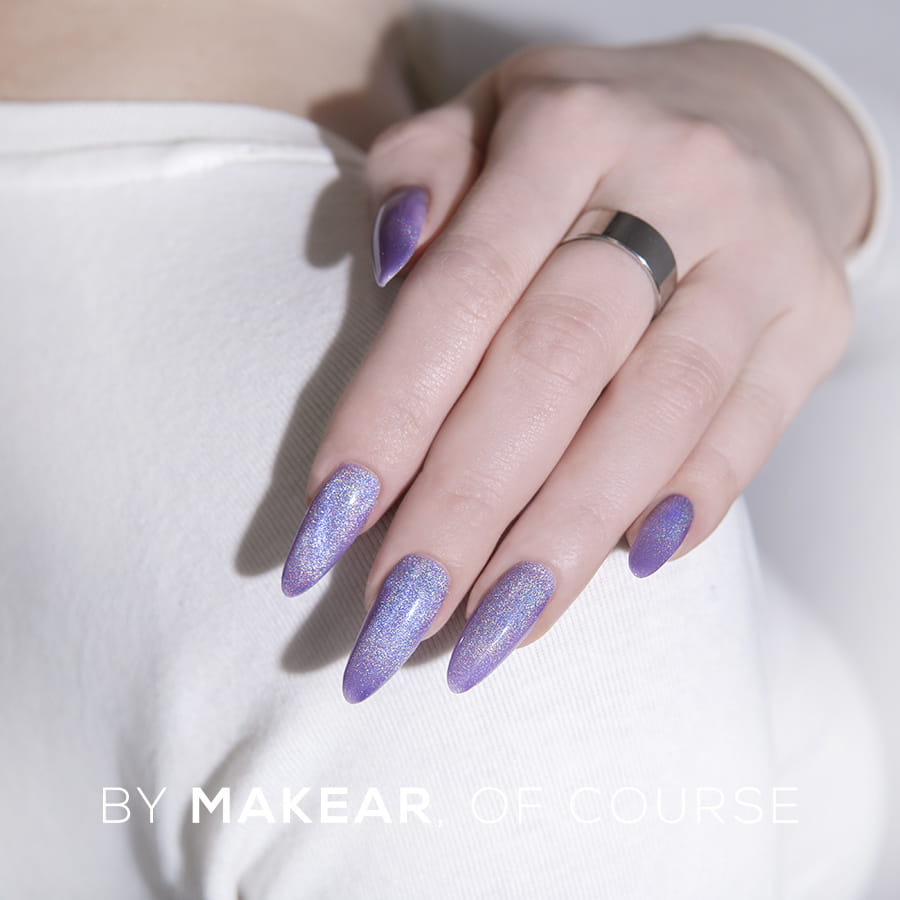 Makear HC03 Holo Cat Eye - swatch fioletowo-lila bazy z magnetyczną smugą kociego oka, 8 ml