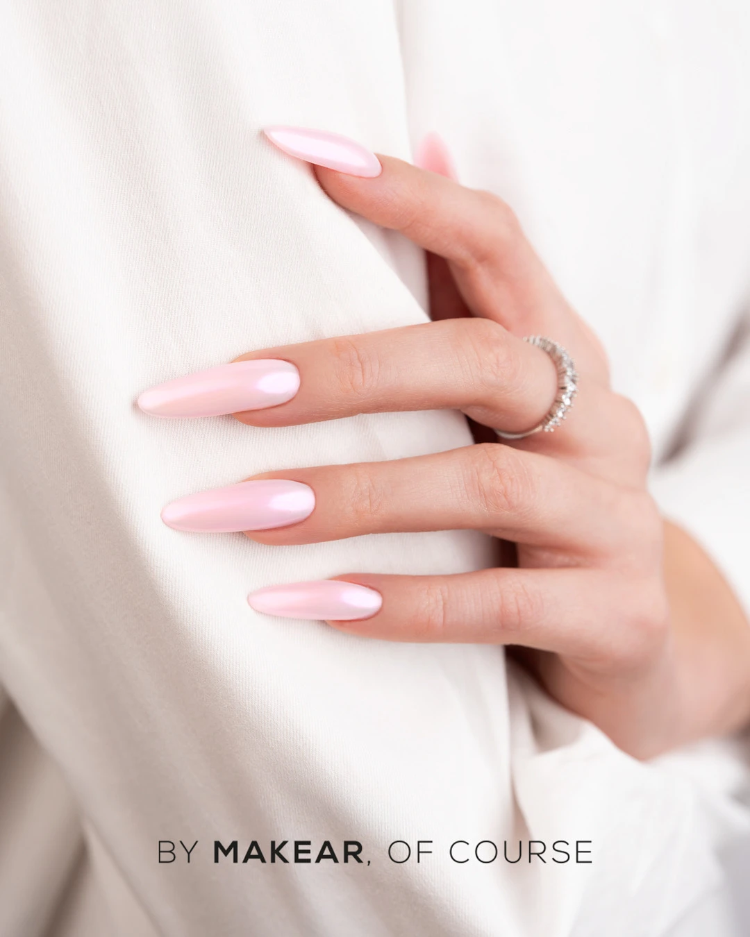 pol_pl_Pylek-w-Plynie-Hailey-Pink-MAKEAR-BH02-5-ml-1733_2.webp