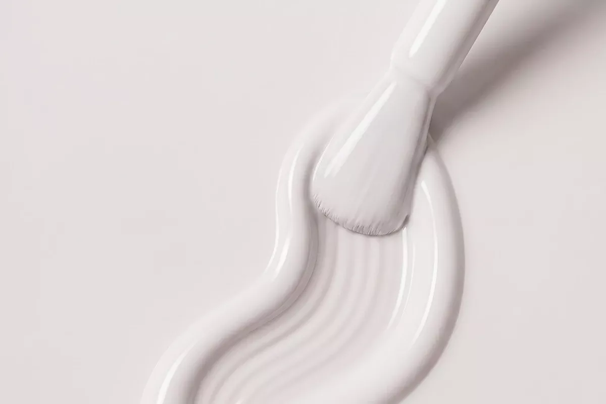 baza_hybrydowa_milky_Pure_ManiPediBase_1200x1200_6553.webp