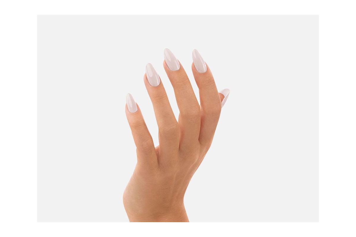 Swatch koloru lakieru hybrydowego Victoria Vynn Pure 198 Neat Attire na paznokciach