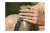 Swatch koloru lakieru hybrydowego Victoria Vynn Pure 231 Morning Mist na paznokciach