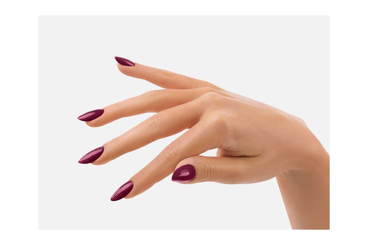 Swatch koloru lakieru hybrydowego Victoria Vynn Pure 217 Twilight in Paris na paznokciach