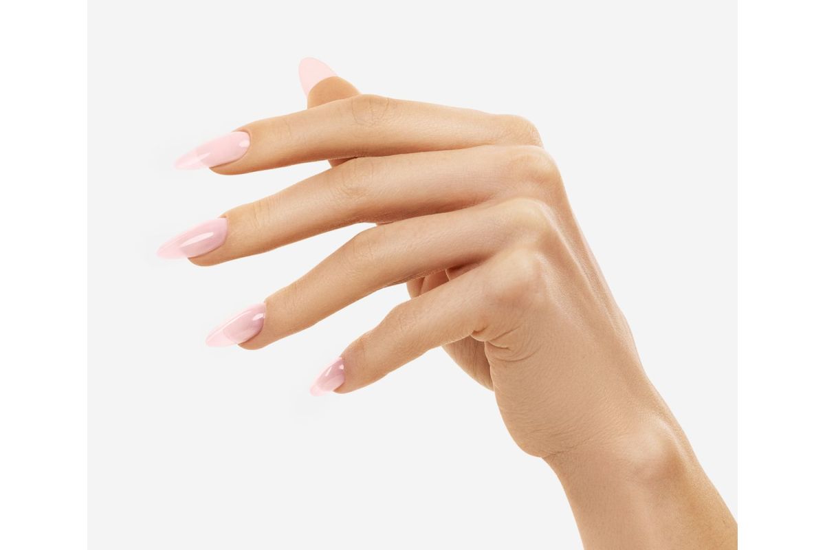 Wedding Pink nr 005 - subtelny ślubny róż, krycie w 2 warstwach, manicure hybrydowy
