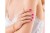 Manicure lakierem 286 Wow Effect - pełne, równe krycie magenty z fioletowo-niebieską poświatą