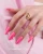 Makear N38 mleczny neonowy róż - bliski kadr manicure