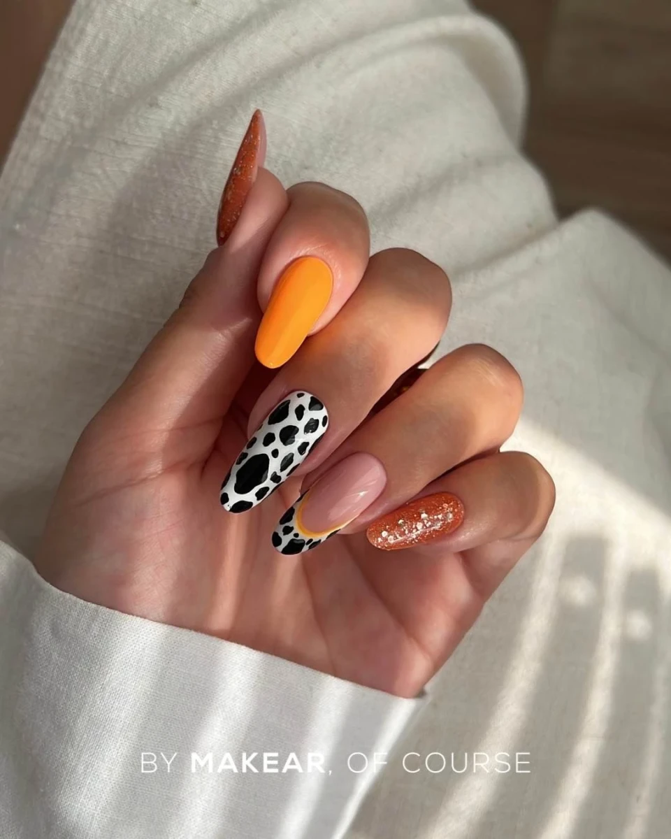 Makear lakier hybrydowy N35 soczysty neonowy pomarańczowy - swatch koloru, neon 8 ml HEMA FREE