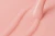 Victoria Vynn Liquid Poly Gel 06 Vanilla Sky, zbliżenie na konsystencję płynnego akrylożelu