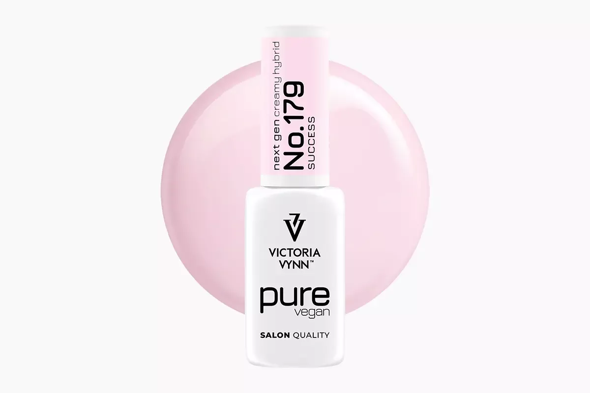 Lakier hybrydowy Victoria Vynn Pure Creamy Hybrid No. 179 Success 8 ml, biała butelka z różową nakrętką i pastelową plamą koloru