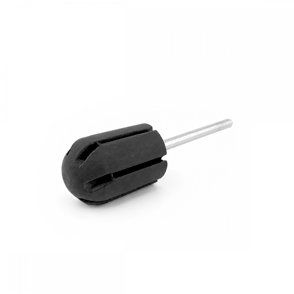 Nośnik do kapturków ściernych NAIL4U 13 mm, gumowa główka z metalowym trzpieniem, zbliżenie