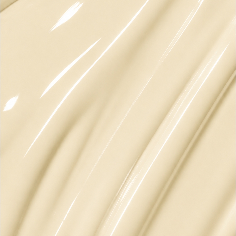 Lakier hybrydowy Yokaba Infinity 03 Vanilla Cream, tekstura koloru z bliska