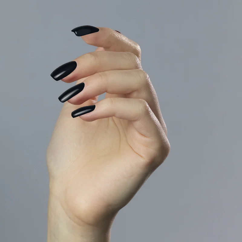 01-simple-black-lakier-klasyczny-pure-vegan-nail-lacquer-10-ml.jpg-2.webp