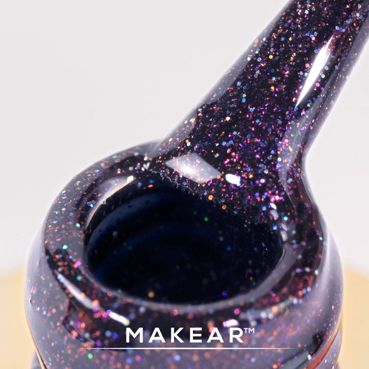 pol_pl_S14-Violetclaw-Lakier-hybrydowy-Makear-1249_3.jpg