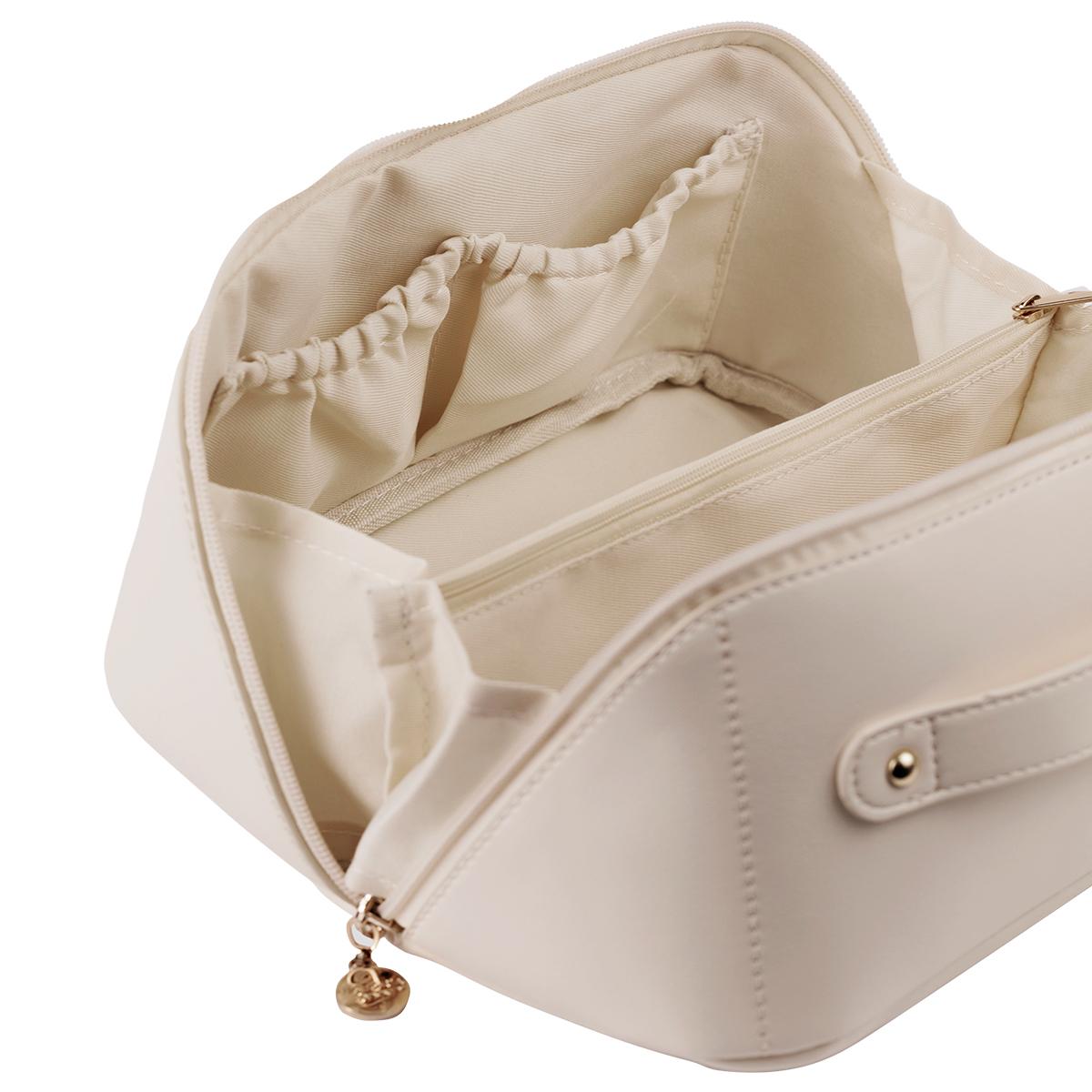 victoria-vynn-stylowa-kosmetyczka-cosmetic-bag-srodek.jpg