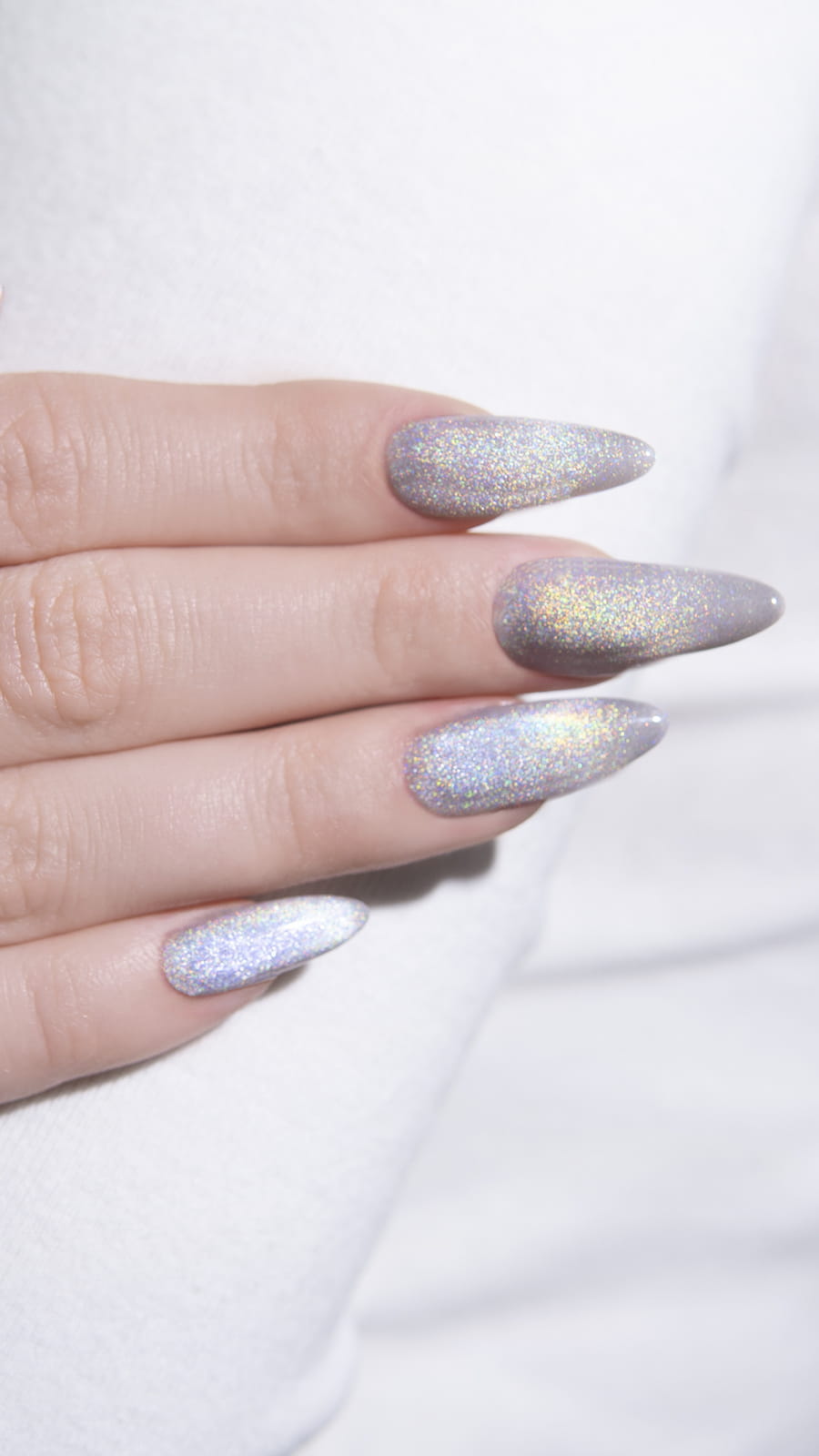 Makear lakier hybrydowy HC01 - magnetyczny refleks cat eye na srebrnej płytce, 8 ml