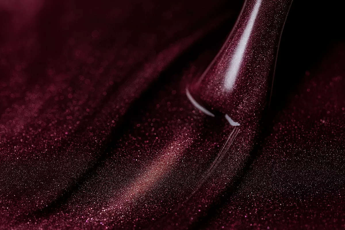 Lakier hybrydowy Cat Eye 426 Mocha Eclair 8 ml - czekoladowy brąz z mieniącymi się drobinkami