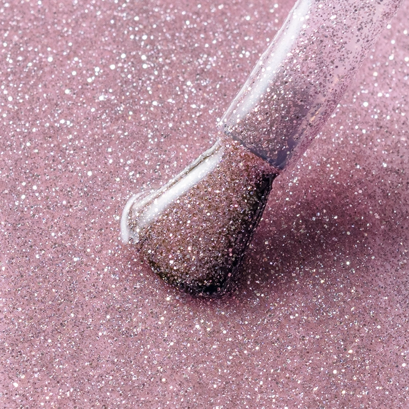Lacogel Pink de Janeiro nr 839 - zbliżenie na chłodny róż z efektem flash i wielokolorowymi drobinkami