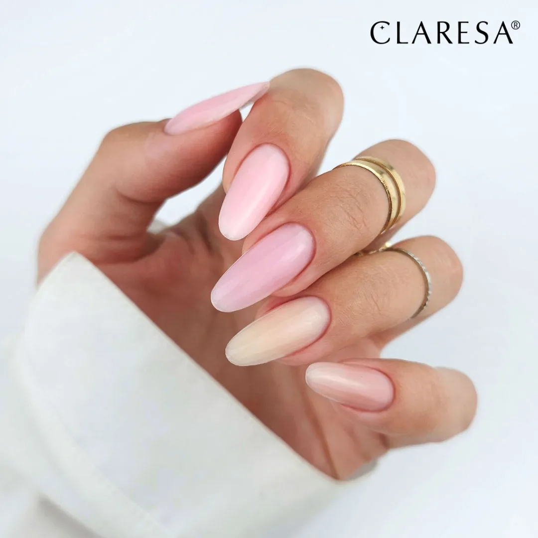 claresa-zel-budujacy-hard-easy-light-beige-stylizacja.webp