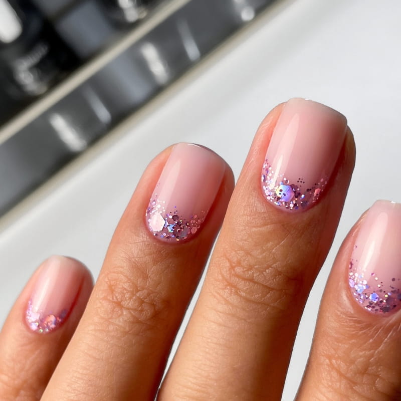 Lacogel Lavendiva nr 950 - butelka 7 ml fioletowego brokatowego lakieru hybrydowego Elarto
