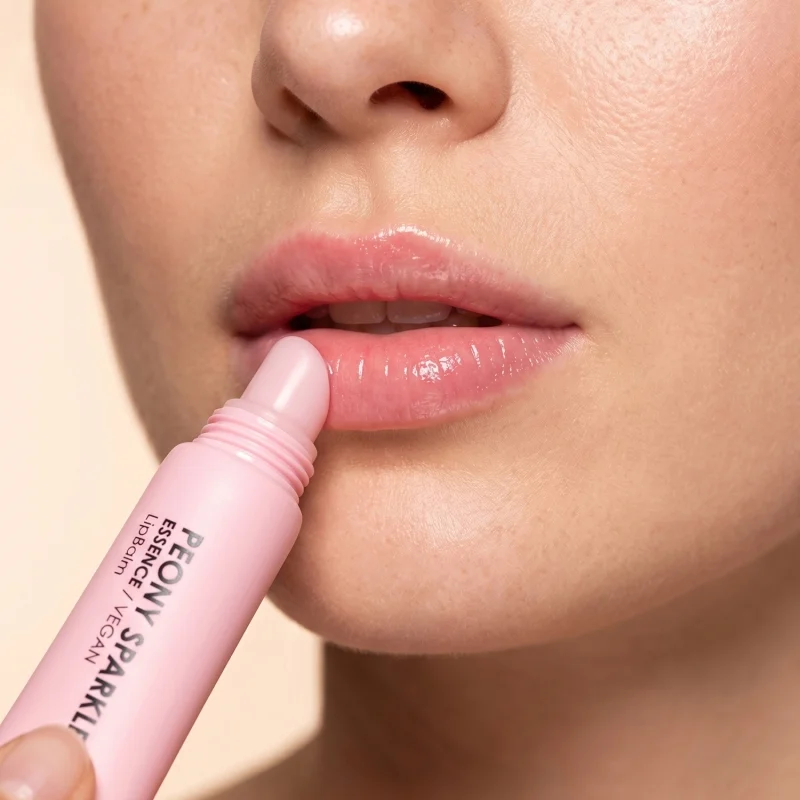 peony-sparkle-essence-vegan-lip-balm-yokaba-15ml (2).webp
