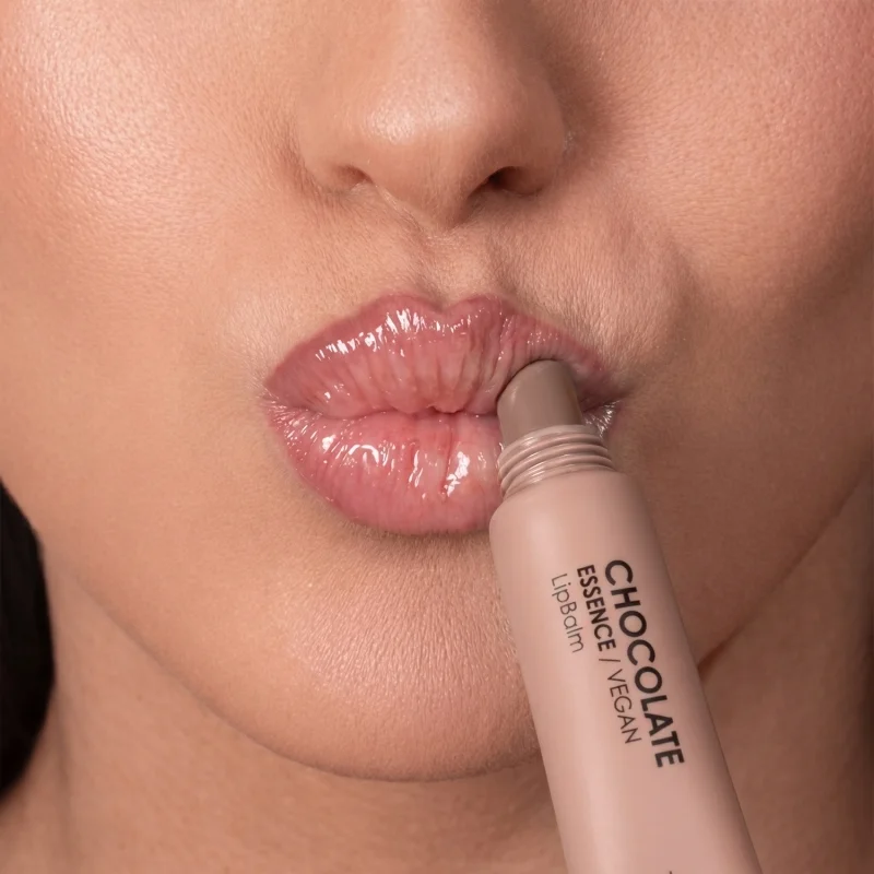 chocolate-essence-vegan-lip-balm-yokaba-15ml (4).webp