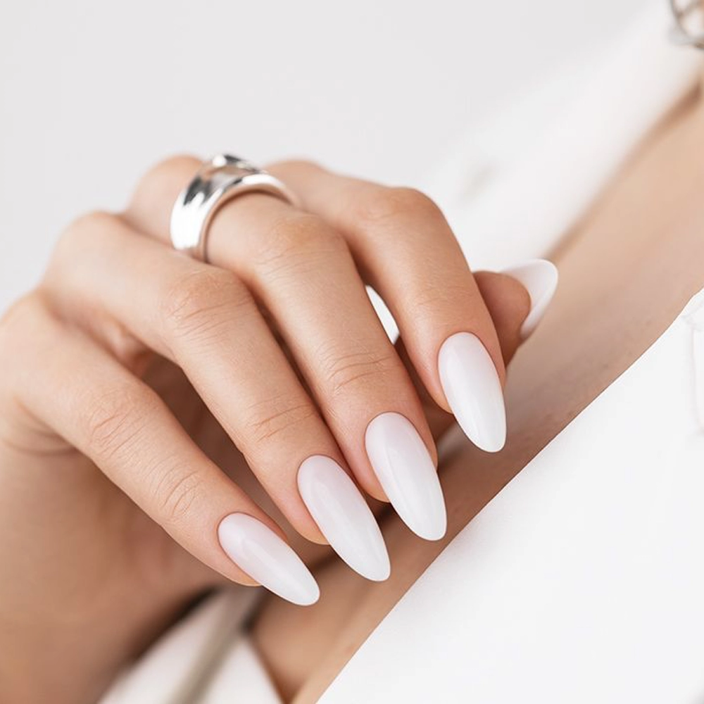 Victoria Vynn Build Gel Milky White No. 15 15ml - mleczny efekt na paznokciach pod kazdy kolor