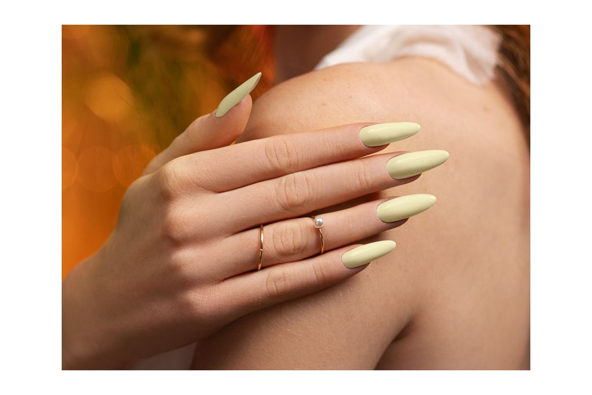 Victoria Vynn Pure Creamy Hybrid nr 259 Primrose 8 ml - miękki rozbielony pastelowy żółty
