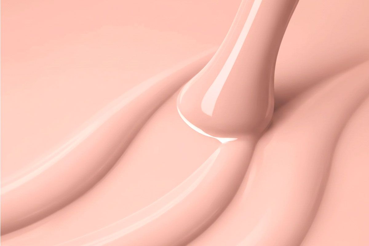 Lakier hybrydowy Victoria Vynn Pure Creamy Hybrid nr 269 Pink Cell - swatch na paznokciach