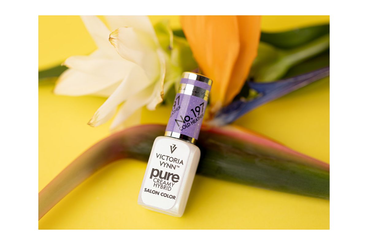Victoria Vynn Pure Creamy Hybrid 197 Cold Heather 8 ml - prezentacja koloru