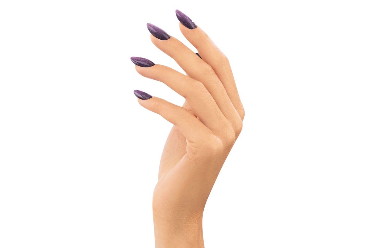 Lakier hybrydowy Victoria Vynn Gel Polish Cat Eye No. 269 Pink Sapphire 8 ml - głęboki fiolet z magnetyczną smugą cat eye