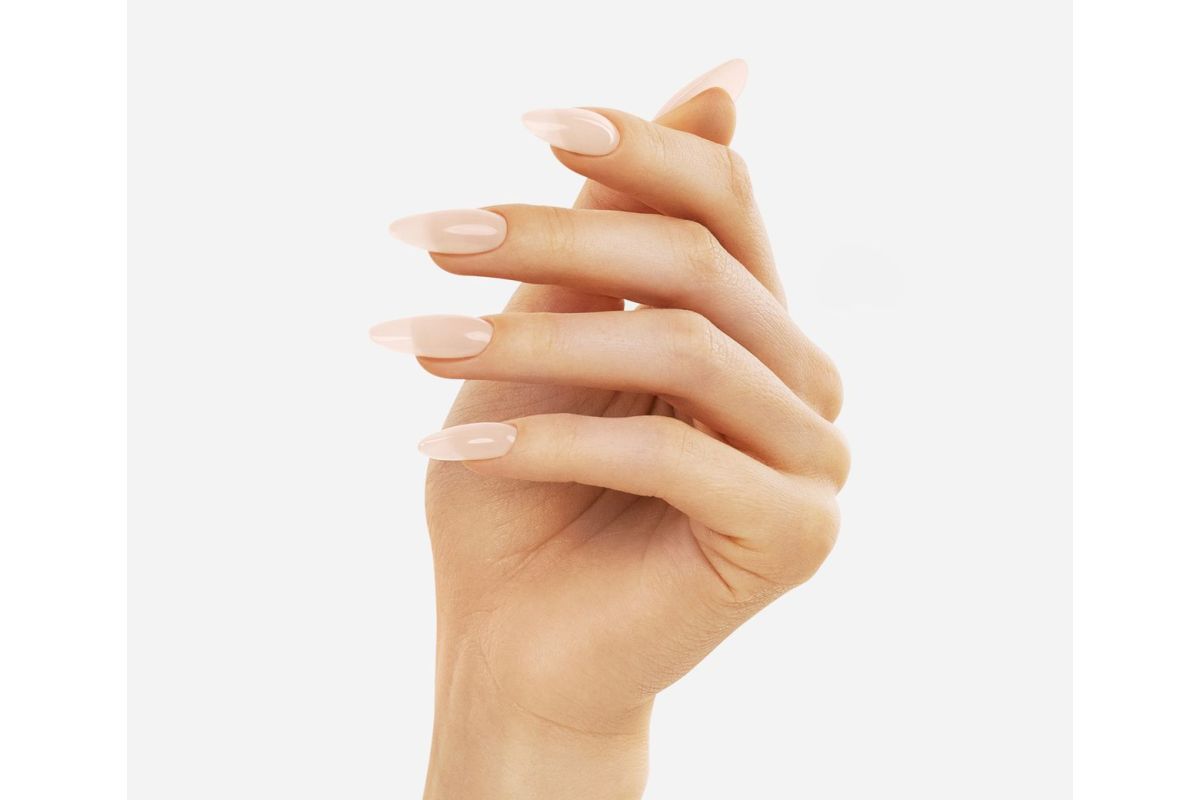 Lakier hybrydowy Victoria Vynn Gel Polish No. 003 Perfectly Nude 8 ml