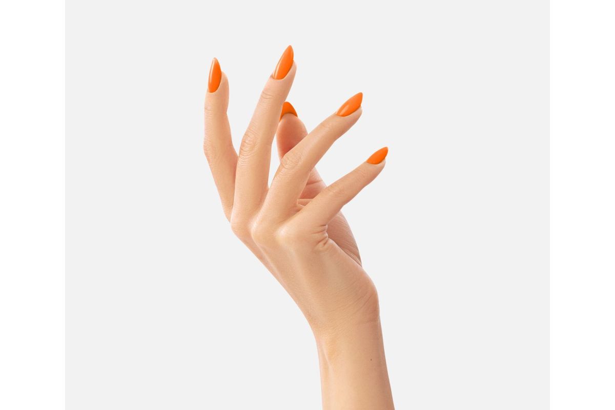 Victoria Vynn GEL POLISH 060 Energetic Orange 8 ml - temperamentny pomarańcz na paznokciach