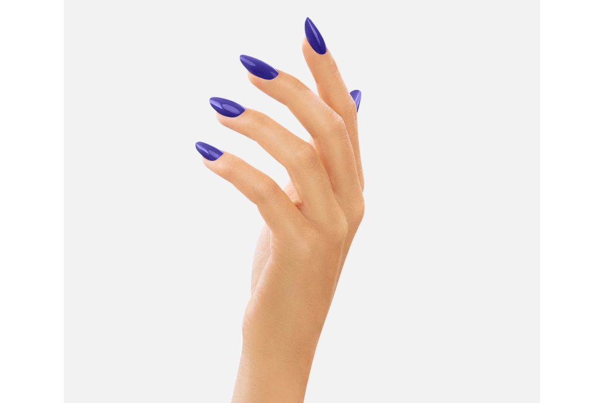 Victoria Vynn 218 Sapphire Blue - głęboki szafirowy granat lakier hybrydowy 8 ml