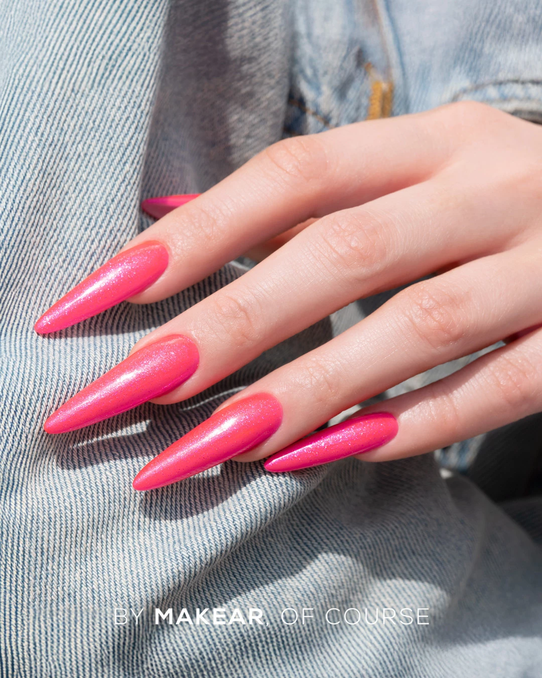 Makear NG05 NeoShine - koralowo-różowy neon z iskrzącym drobnym brokatem, swatch 8 ml