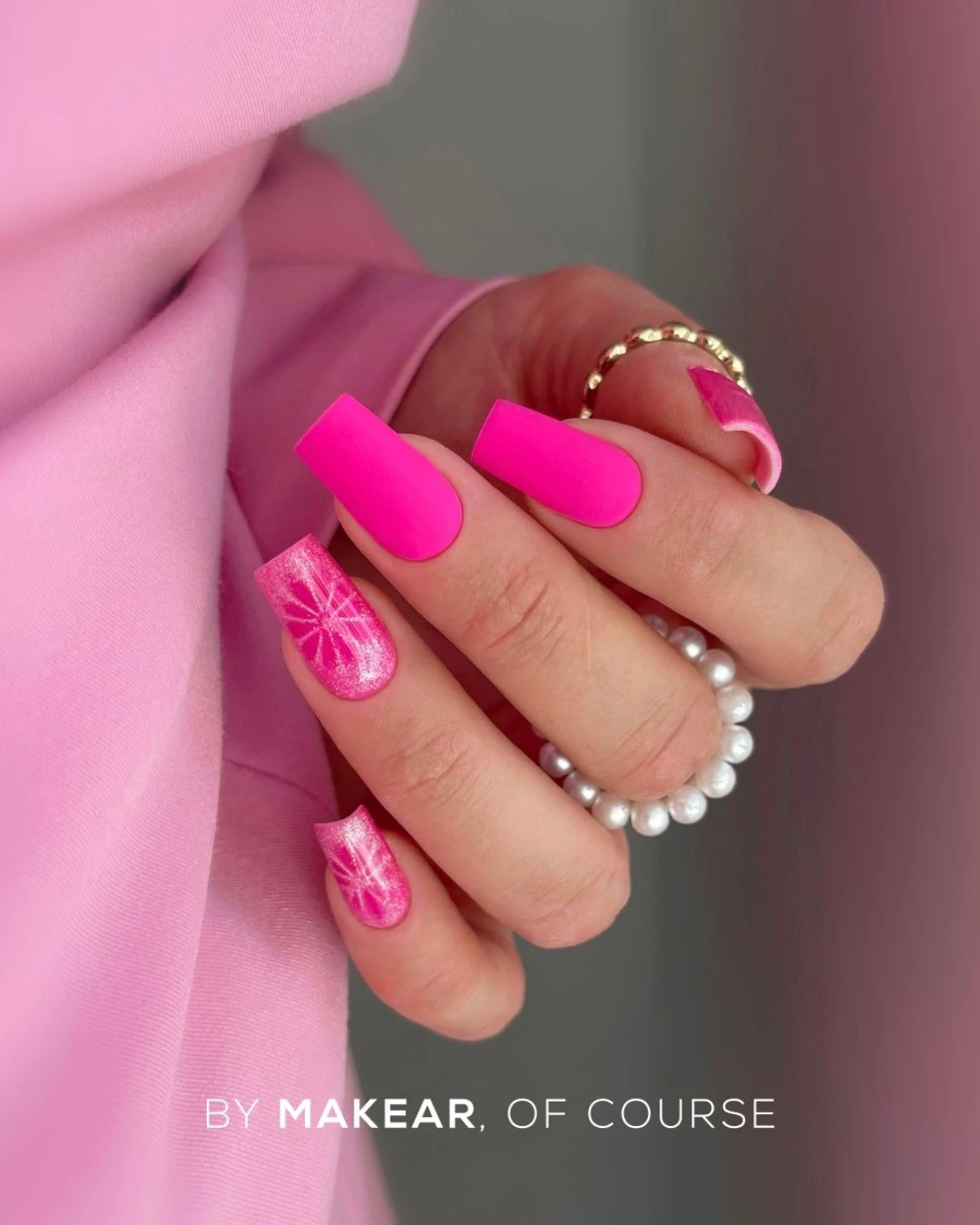 Makear N33 Neon - stylizacja w neonowym gumbalowym różu, lakier hybrydowy 8 ml