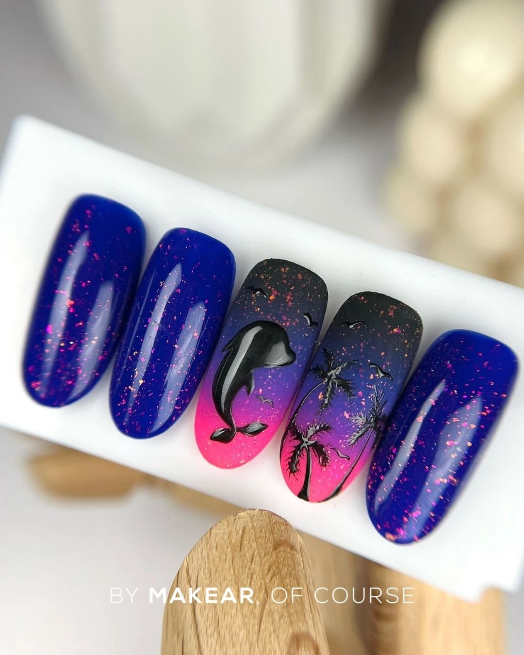 Makear lakier hybrydowy N22 kobaltowy neonowy fiolet-niebieski indygo - nocny granatowo-fioletowy manicure, neon 8 ml
