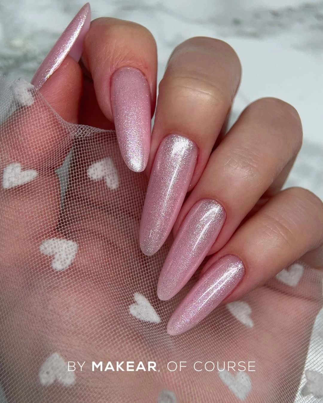 Makear lakier hybrydowy 518 Lollipop mleczny biało-liliowy z delikatnym shimmerem - zdjęcie 3, 8 ml