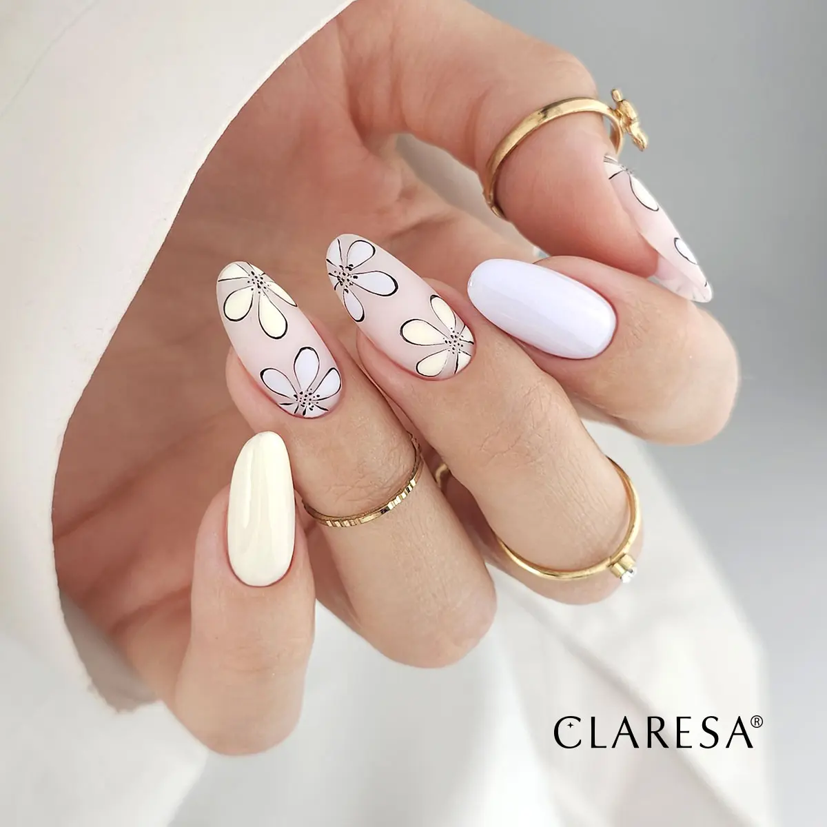 Stylizacja paznokci kolekcją Claresa Ciao Pastel! – pastele z kwiatowym zdobieniem
