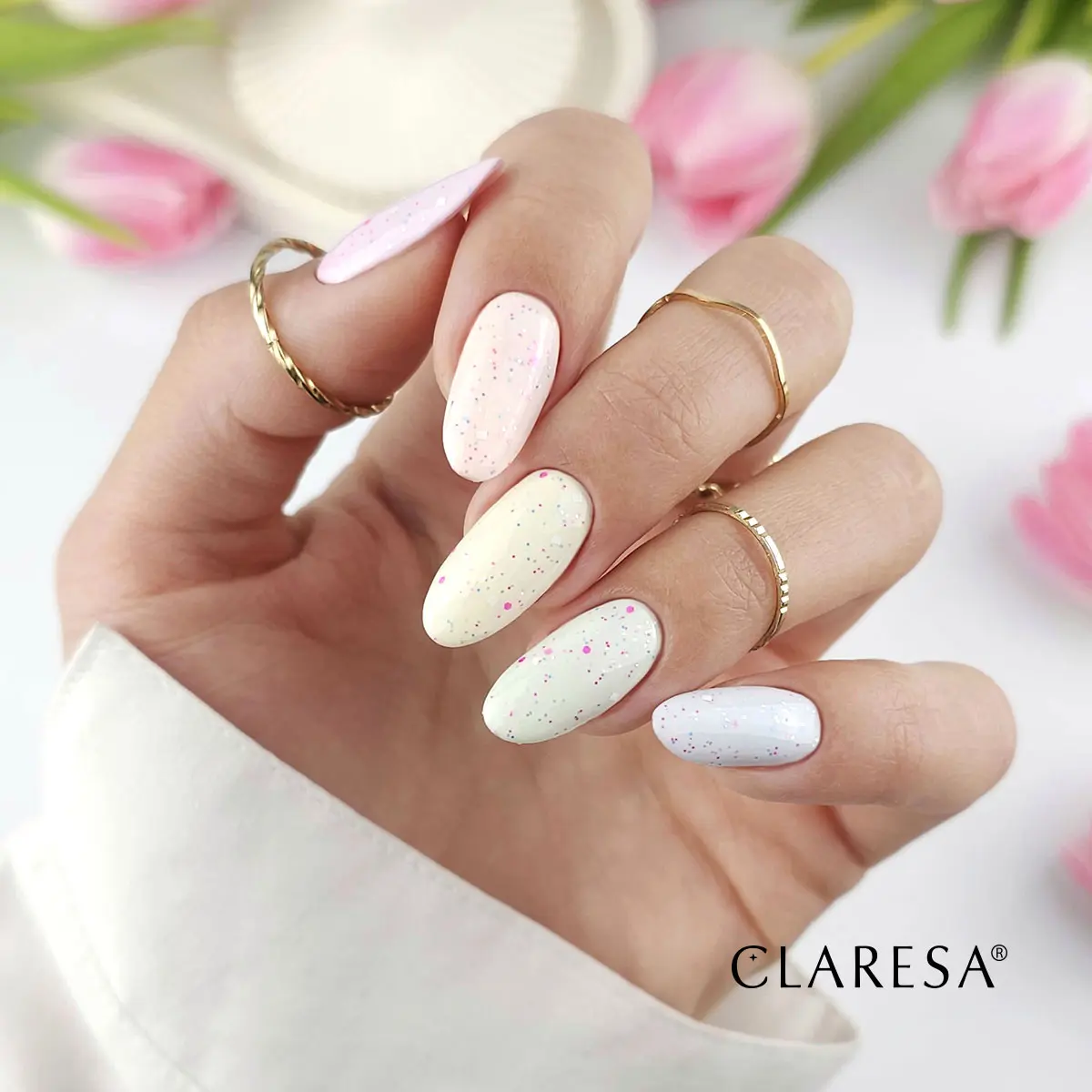 Stylizacja paznokci kolekcją Claresa Ciao Pastel! – pastelowe odcienie z kwiatowym zdobieniem