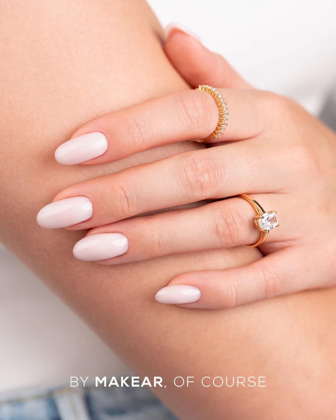 Stylizacja clean mani lakierami Makear Milky French - naturalny, mleczny efekt