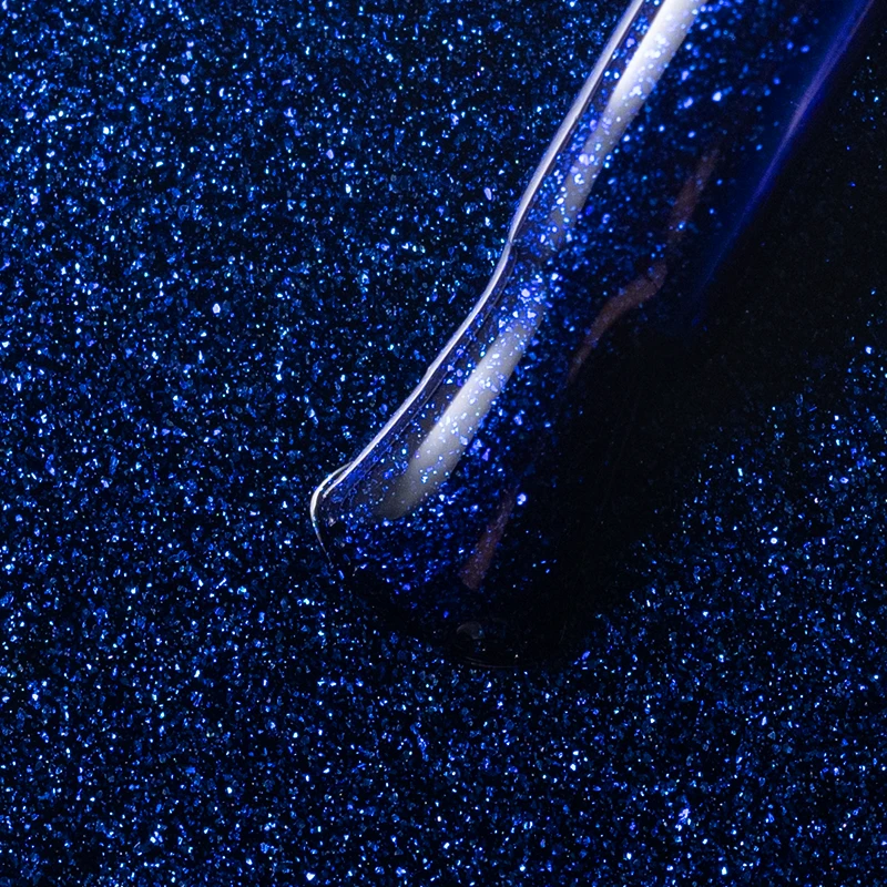 elarto_lacogel_835_its_winterful_life_closeup_800x800.webp