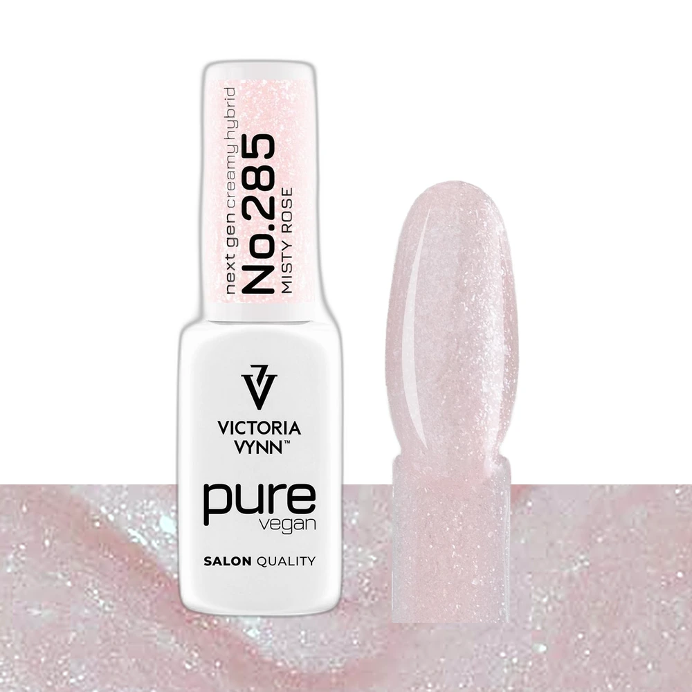 Victoria Vynn Pure Vegan Creamy Hybrid nr 285 Misty Rose 8 ml, butelka obok paznokietnika z mlecznoróżowym lakierem z drobinkami