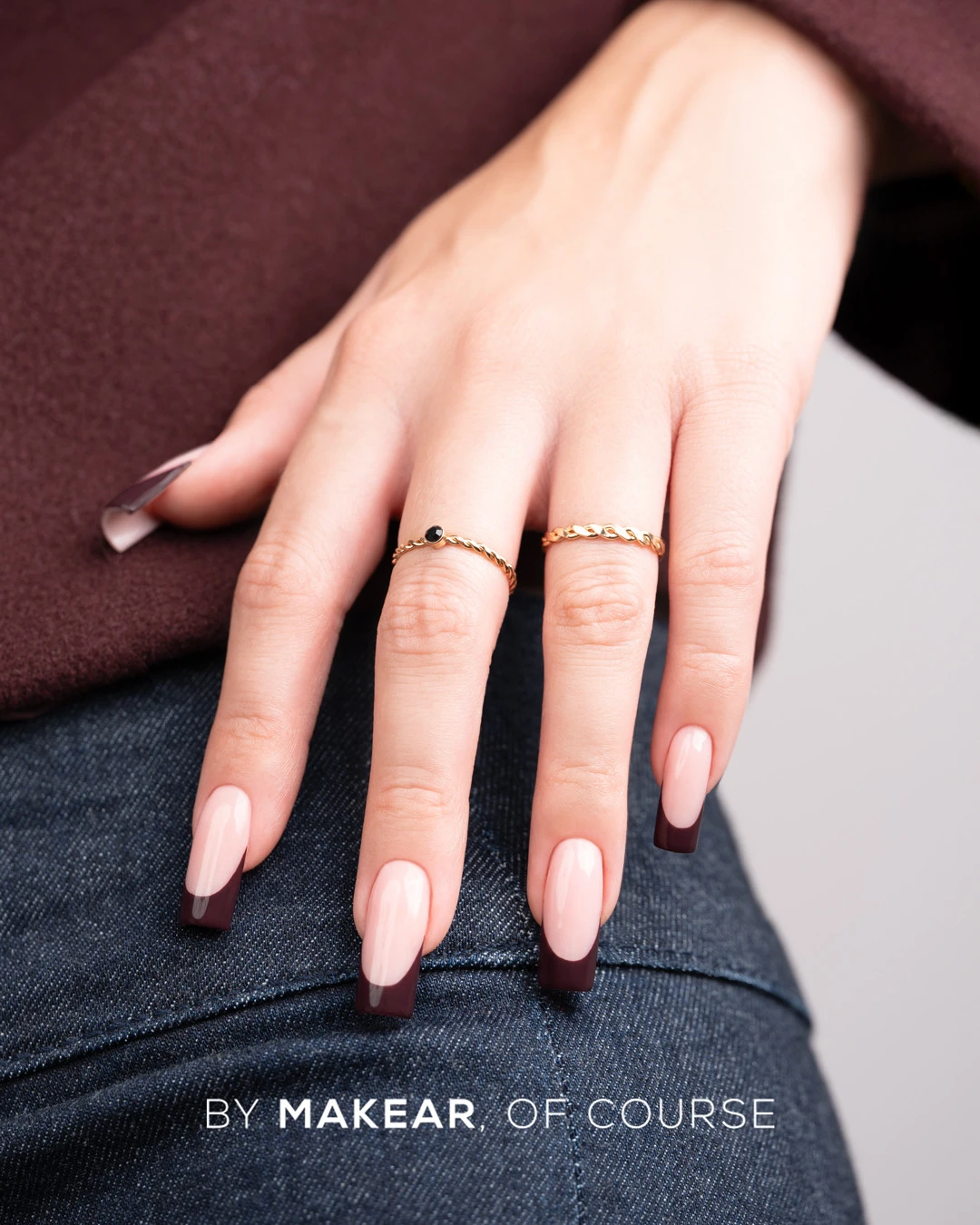 French manicure żelem Red Wine FG13 Makear na długich paznokciach